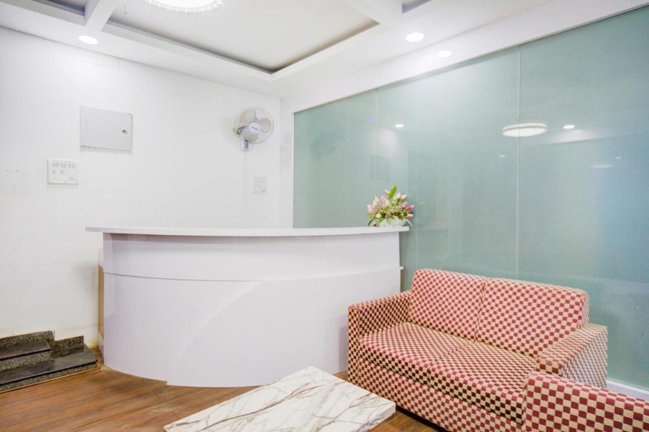 Collection O 75820 Madras Metro Club, T Nagar 첸나이 외부 사진